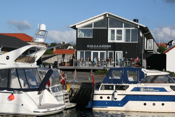 Klubhaus, Duschen un dRestaurant