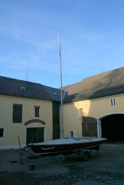 Datei:140 Der Mast Steht.JPG