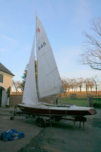 Datei:170 Aufgetakelt.JPG