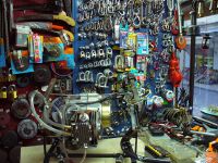 Hier gibt es Alles für's Schiff