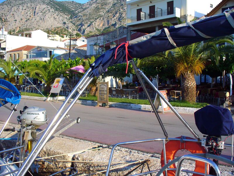 Datei:Astakos 4re.jpg