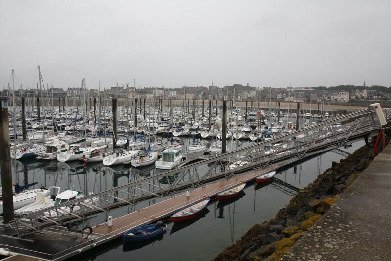 Datei:Bas sablons.jpg