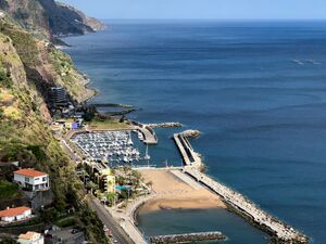 Calheta von oben.jpg