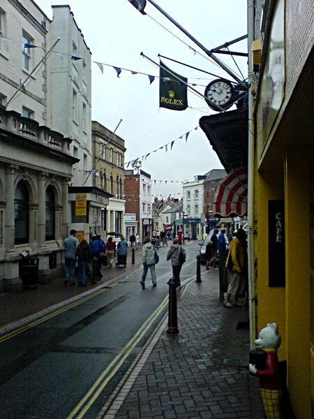 Datei:Cowes innenstadt.jpg