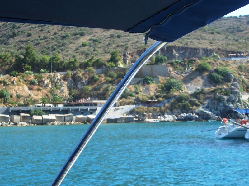 Datei:Dyros Höhlen.jpg