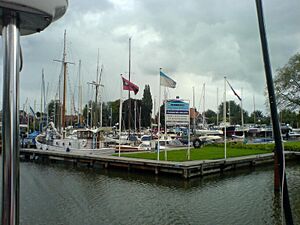 Einfahrt aquadam hafeneinfahrt.jpg