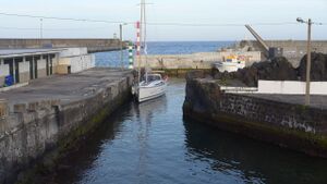 Graciosa praia harbour.jpg