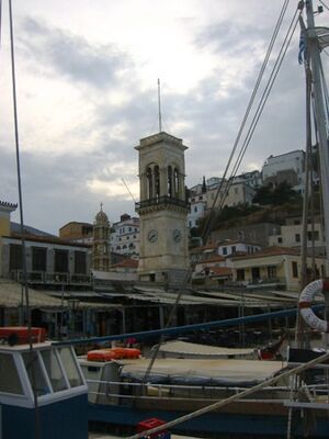 Hydra Glockenturm.jpg