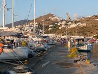 Südliche Hafenmole (bei Meltemi sehr ungemütlich)