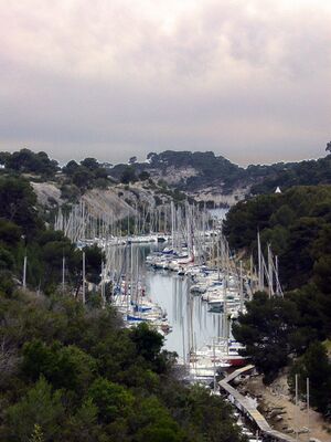 IS Cassis 02.jpg