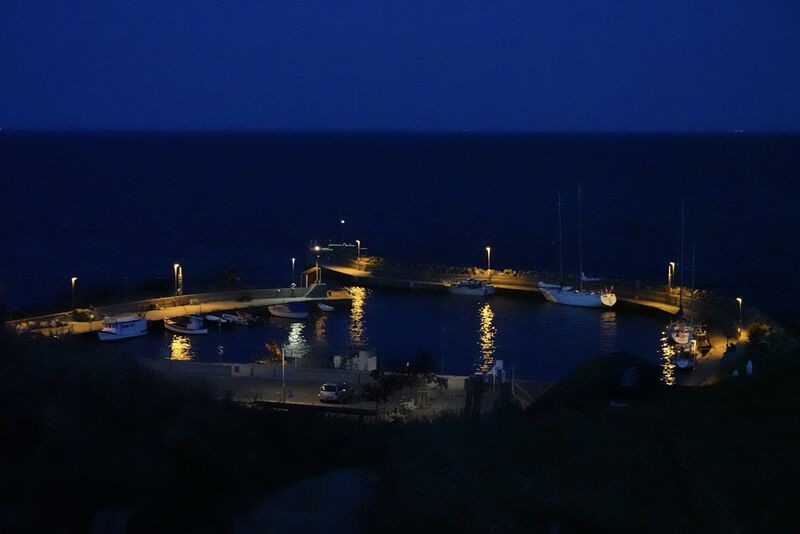 Datei:Kaseberga at night.jpg