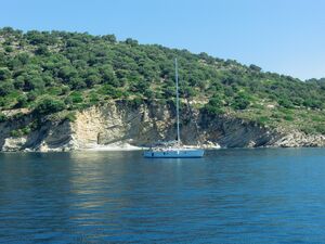 Kastos Bucht Ostseite.JPG