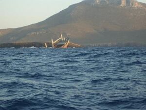 Kythira Diakofti Wrack1.jpg