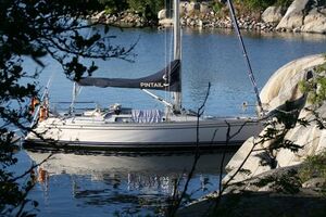 Liegeplatz am Felsen.jpg