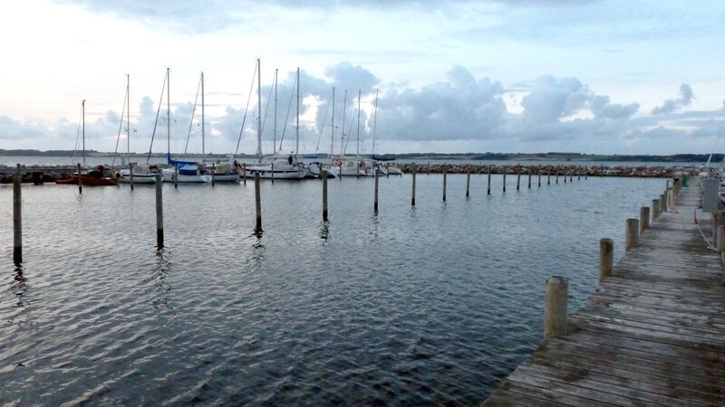 Datei:Lyoe second basin.jpg