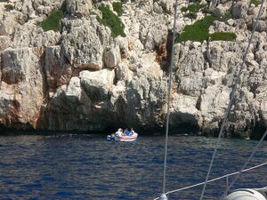 Megisti Blaue Grotte.JPG