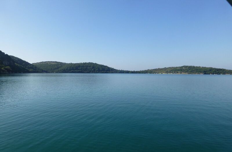 Datei:Ormos Valtou 09.jpg