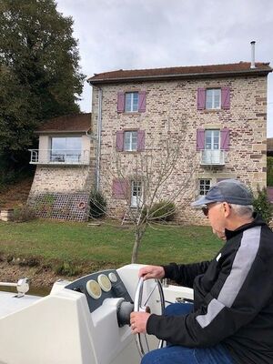 Skipper am Steuer auf der Fly.jpeg