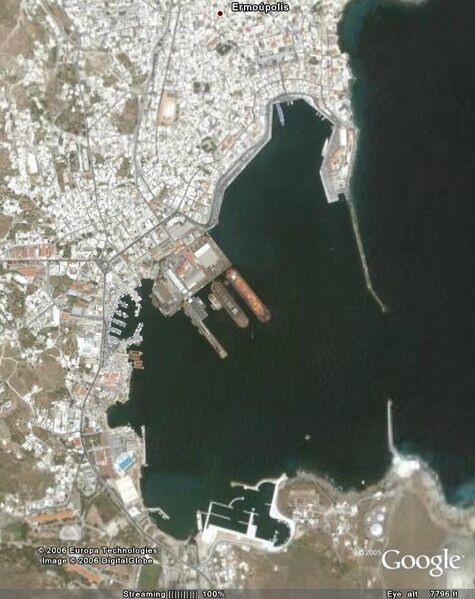 Datei:Syros Ermoupolis SAT.jpg