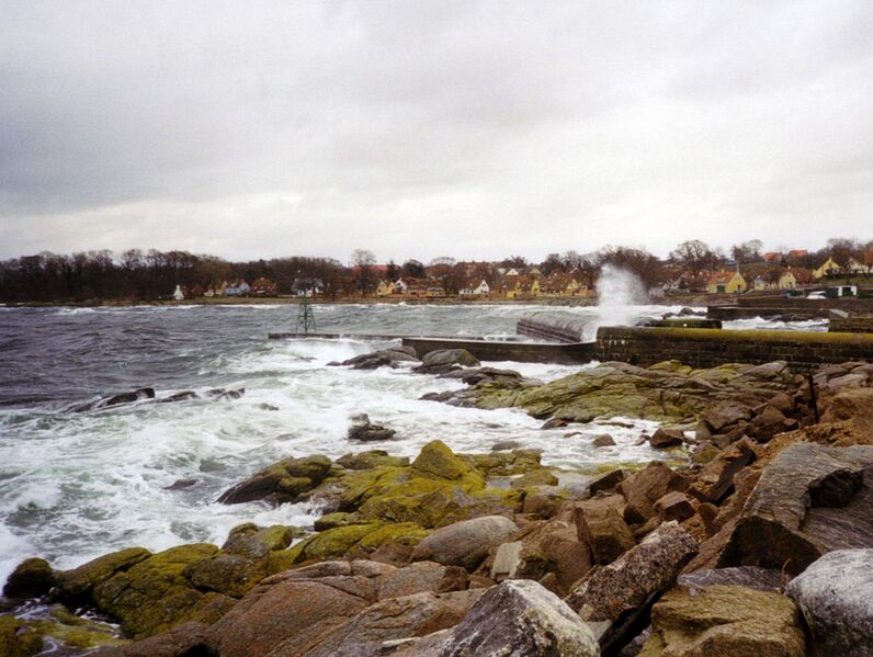 Datei:Tejn Hafen.jpg