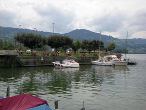ZS33c Rapperswil Stadthafen 04.JPG
