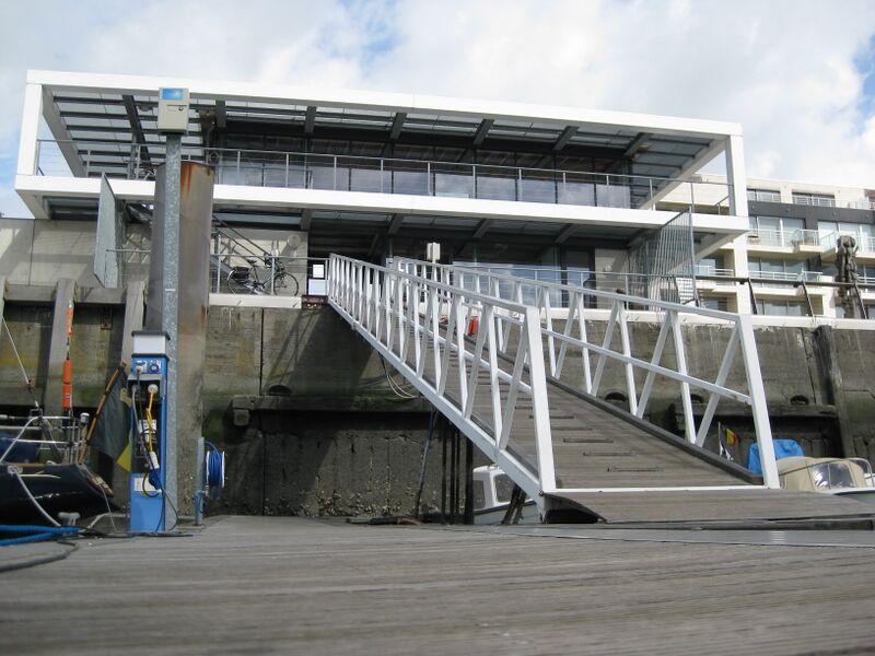 Datei:ZeebrueggePortOffice.jpg